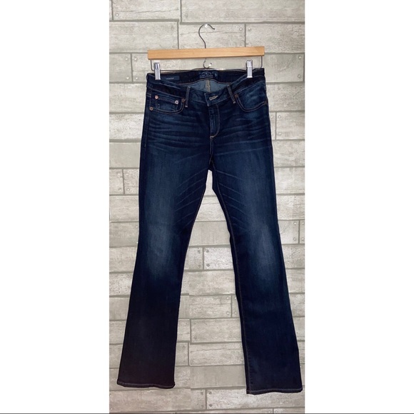 𝐋𝐮𝐜𝐤𝐲 𝐁𝐫𝐚𝐧𝐝 𝐉𝐞𝐚𝐧𝐬 - Picture 2 of 6